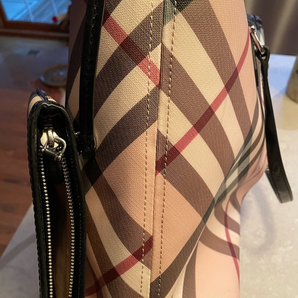 Burberry Nova Check Large Nickie Tote